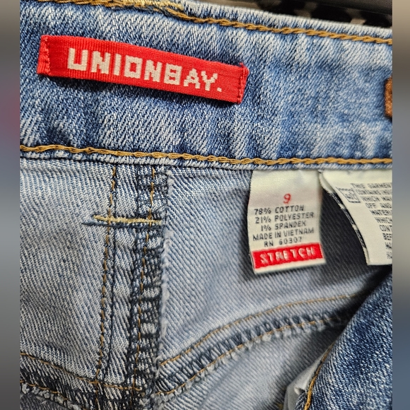 Union Bay Distressed Jeans - Picture 14 of 16